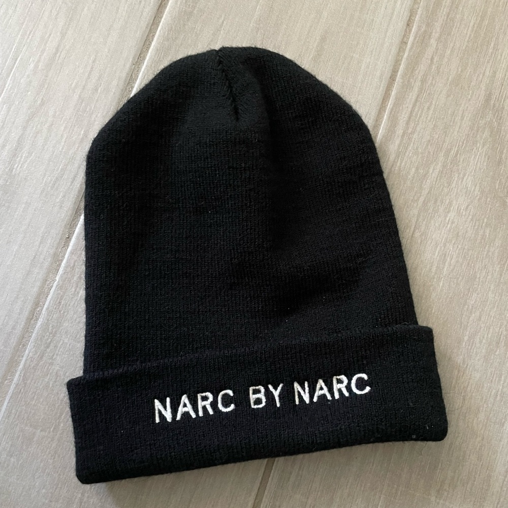 UNIF beanie🎱